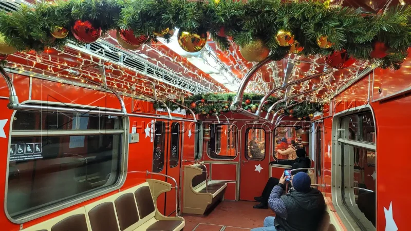 Новогодний поезд еж3 2021