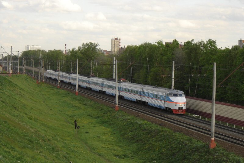 Эр200 электропоезд