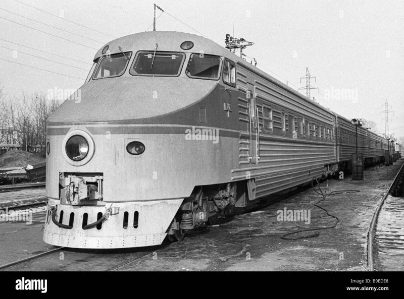 Электропоезд СССР. Эр200.