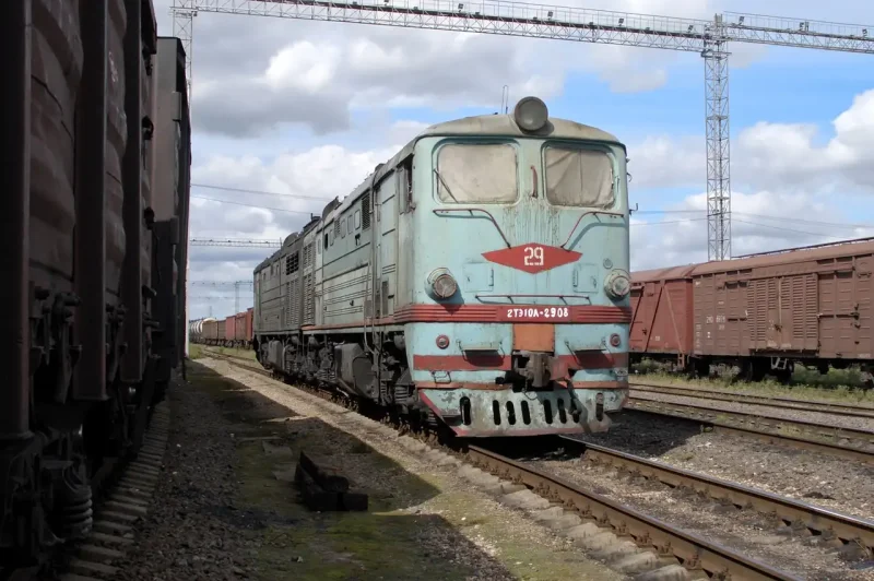 Модель тепловоза 2тэ10л