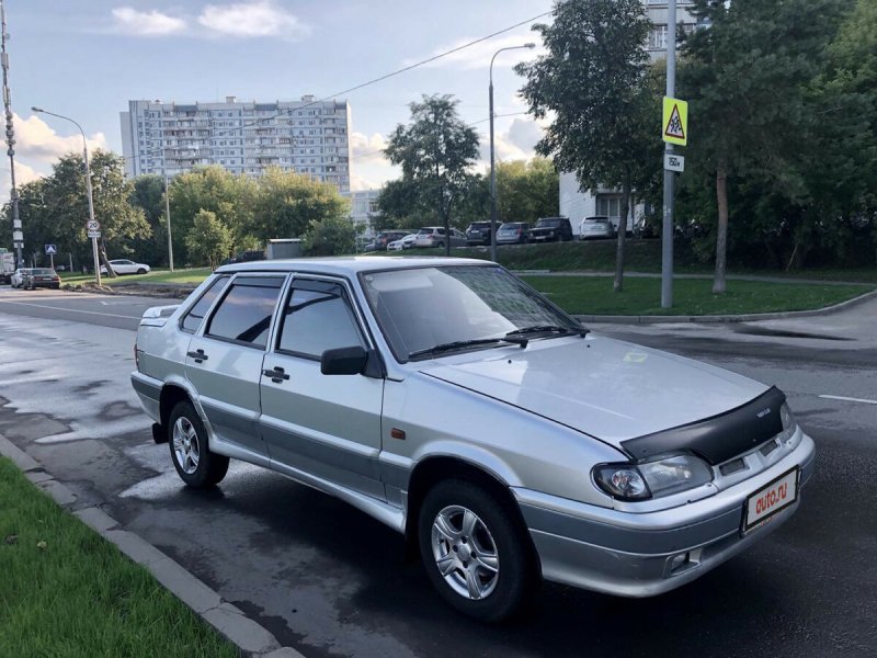 Лада седан 2115