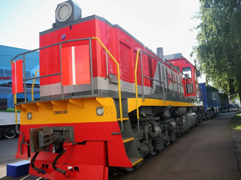Тэм28 тепловоз