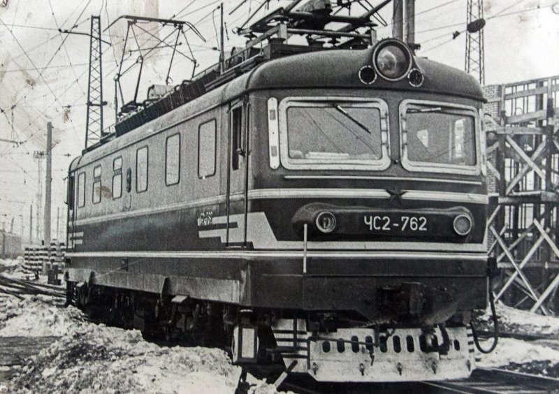 Пассажирский электровоз чс2
