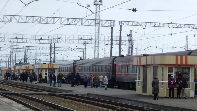 Барабинск паровоз памятник