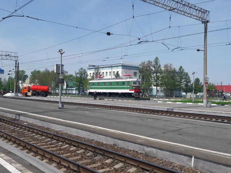 Крытый перрон вокзала