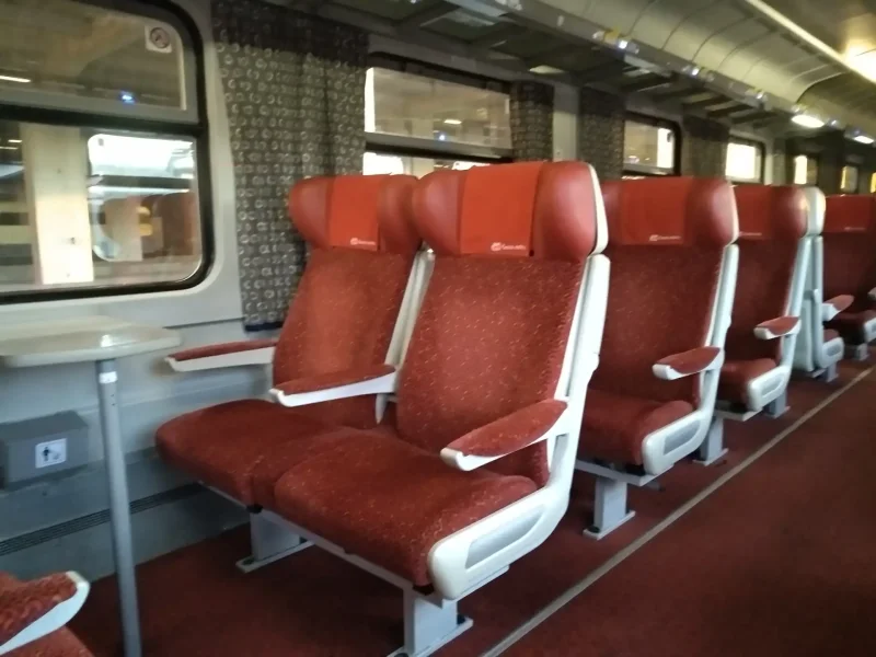 Скоростной поезд Intercity Express салон