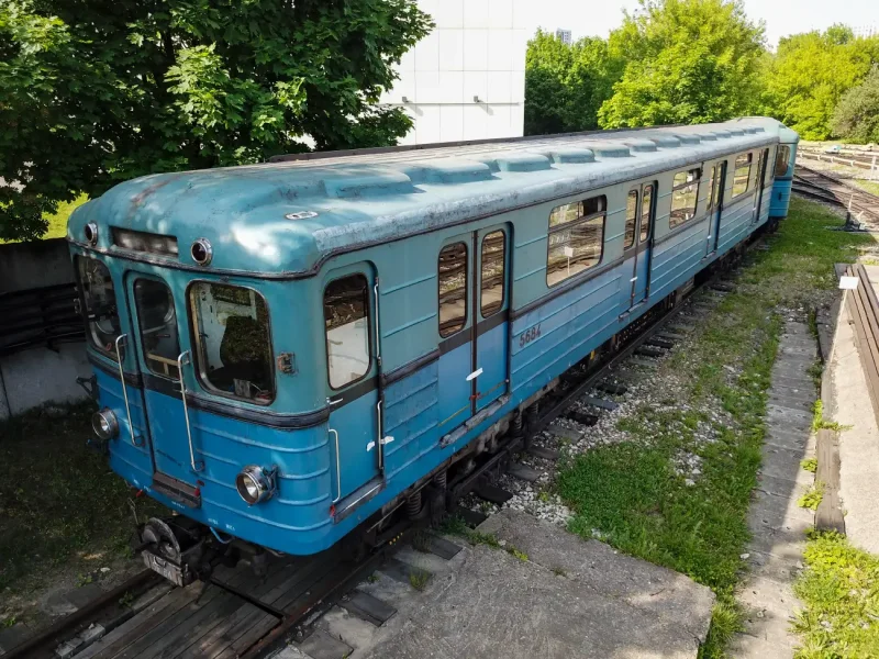 Вагон метро еж3 и номерной