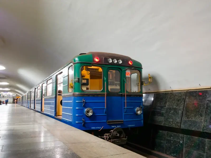 Еж-3 вагон метро