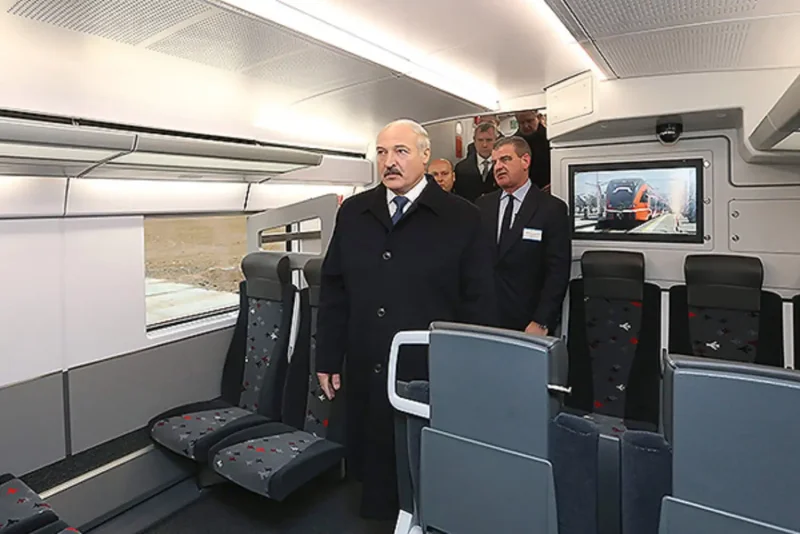 Скоростной поезд Минск Витебск