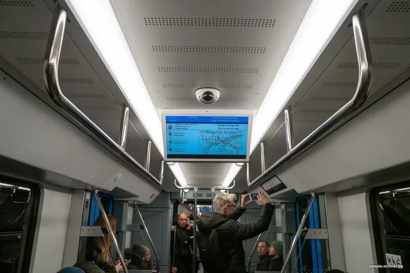 Поезд Stadler-Kiss внутри