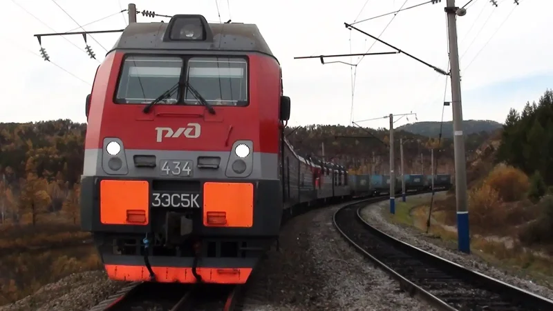 Электровоз 3эс5к Ермак новый