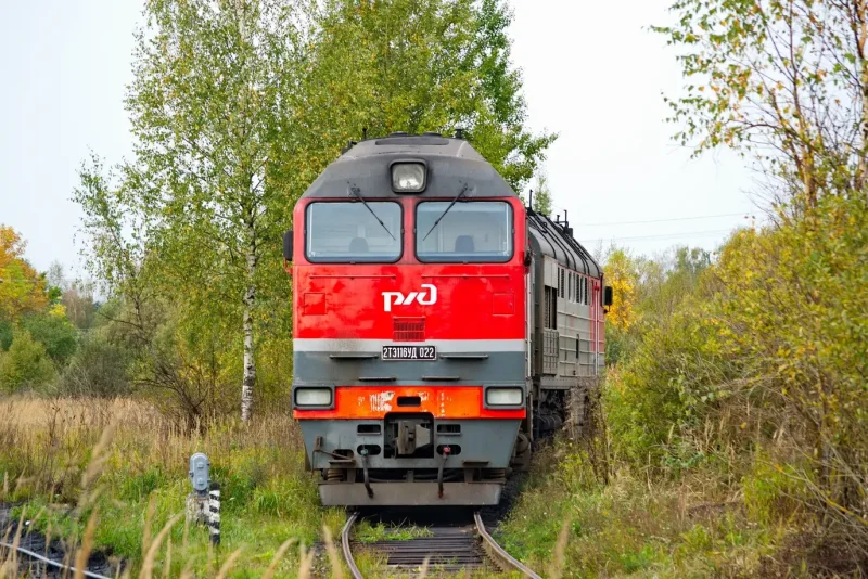 2тэ116 тепловоз сбоку