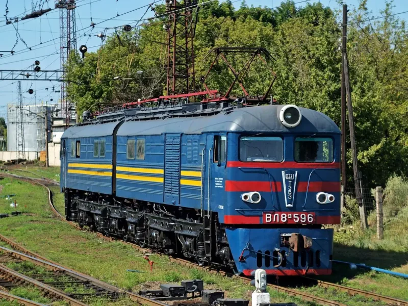 Модель Локомотив вл8