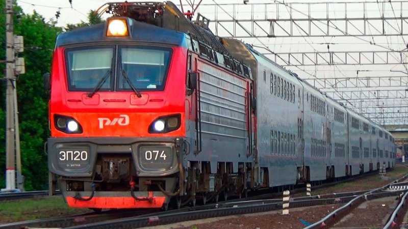 Пассажирский Локомотив эп20