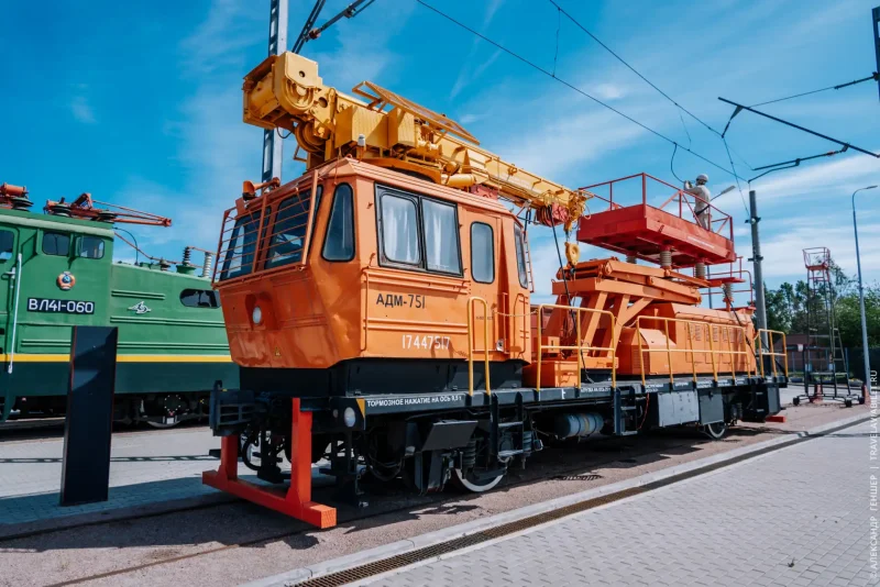 Адм-1 автомотриса