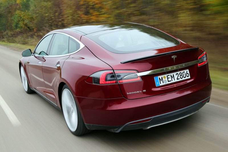 Tesla model s 70d