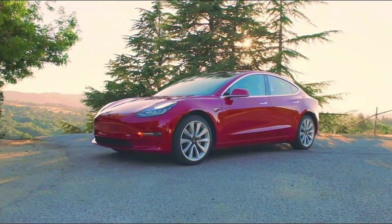 Tesla model 3 и model s