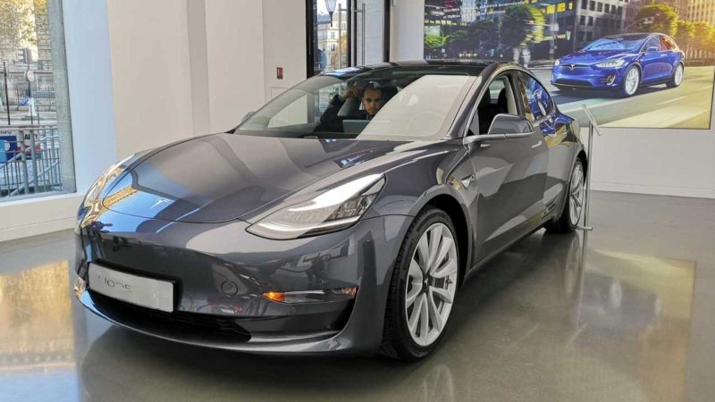BMW i4 2021