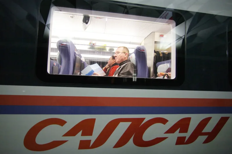 Поезд Сапсан Питер