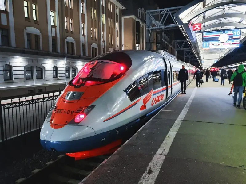 Скоростной поезд Сапсан Москва Санкт-Петербург