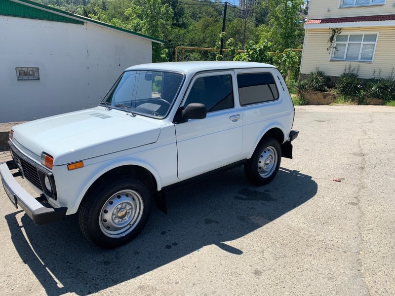 Лада Нива 212140