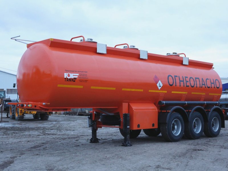 Слив нефтепродуктов с автоцистерны