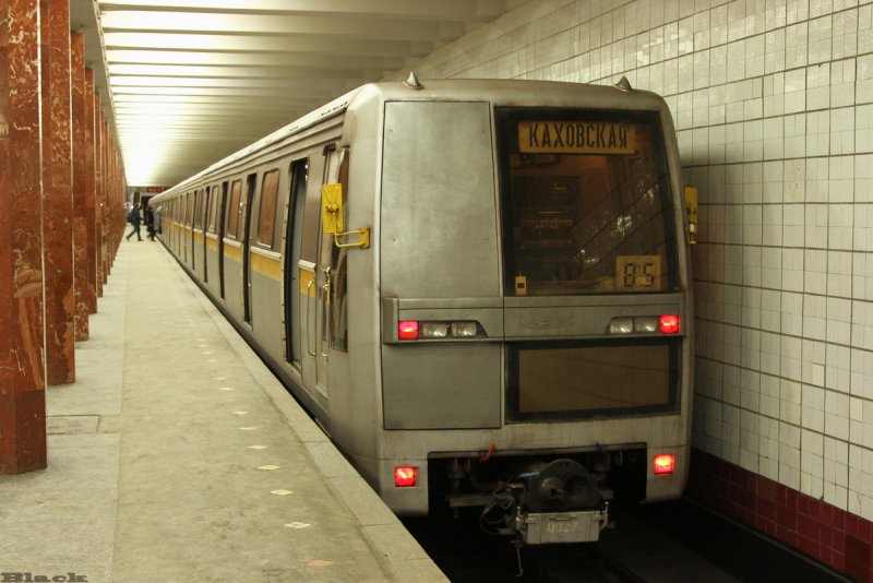 Коллекторная Яуза Метропоезд