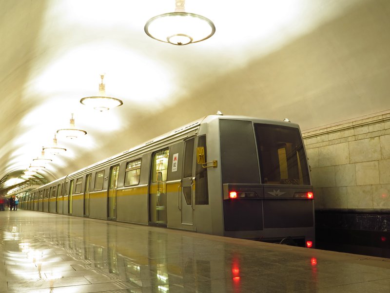 Яуза вагон метро