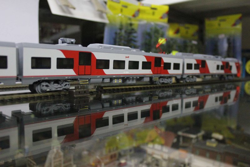 Игрушка поезд Сапсан Пико