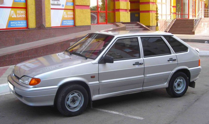 ВАЗ 2114 серебристая