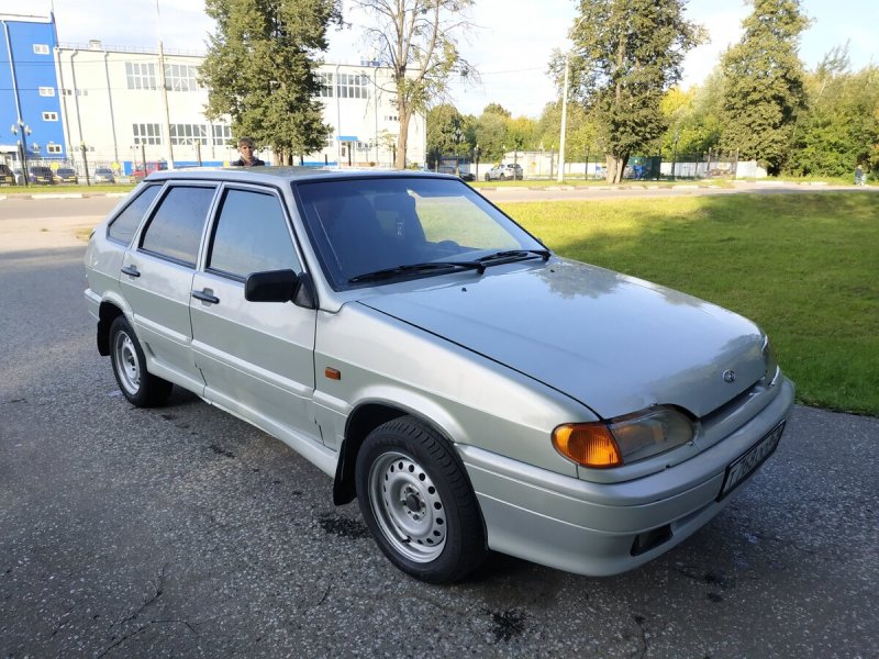 Lada 2114-15