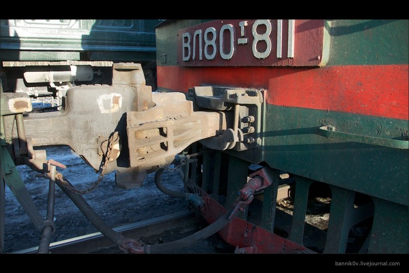 Автосцепка ЖД вагонов