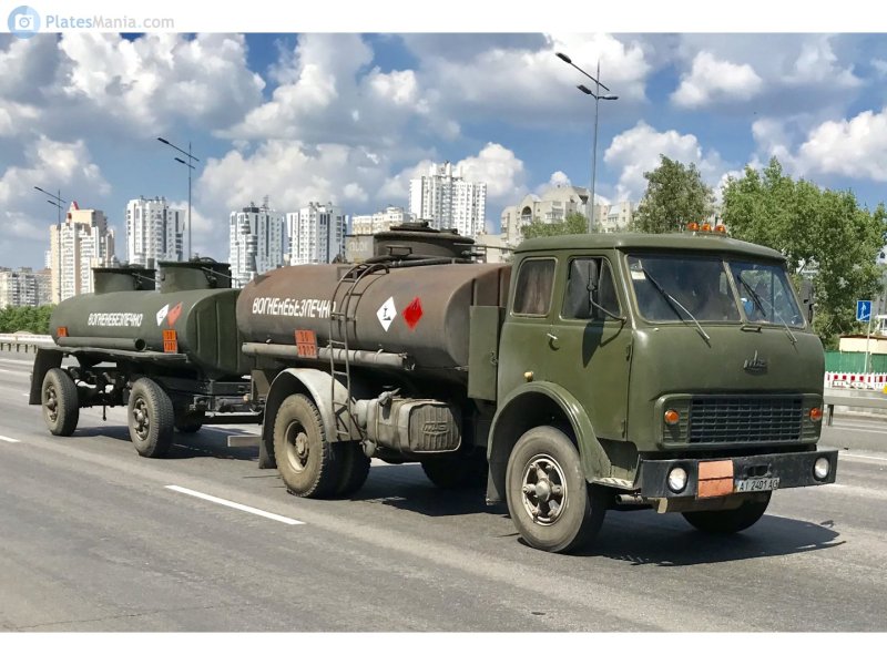 МАЗ 5334 топливозаправщик военный