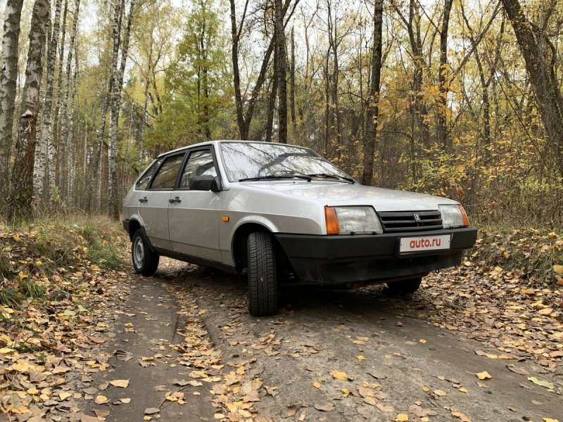 ВАЗ 2109 21093i
