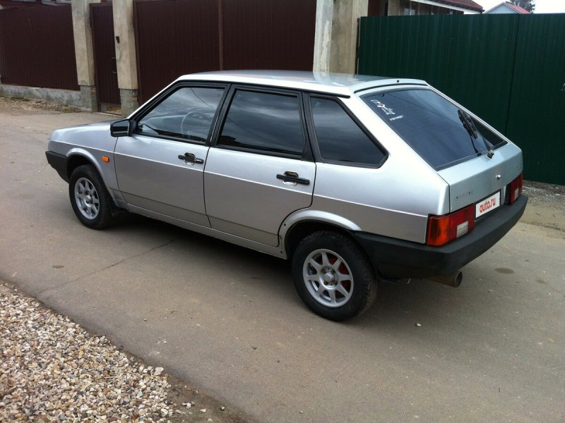 Lada (ВАЗ) 2109 2003