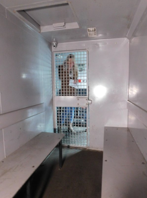 Автозак ФСИН внутри