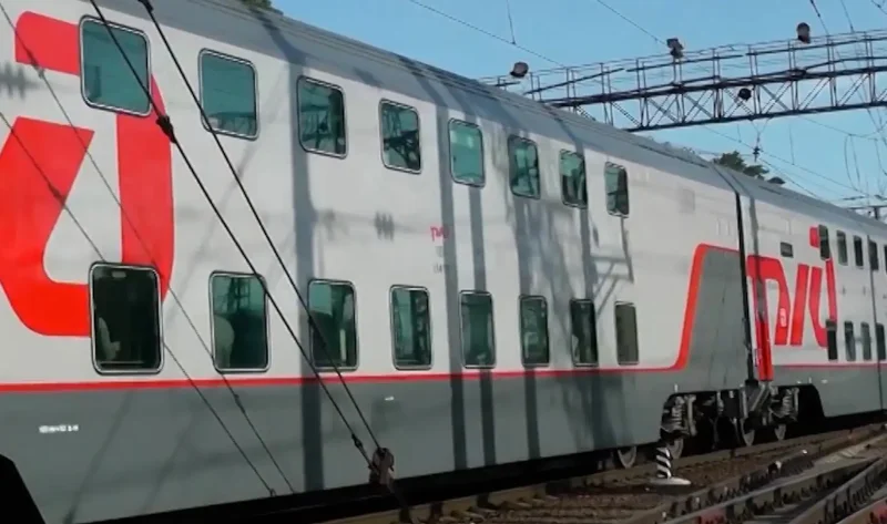 Поезд 029у Санкт-Петербург Белгород двухэтажный