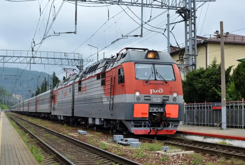 Электровоз 2эс5к