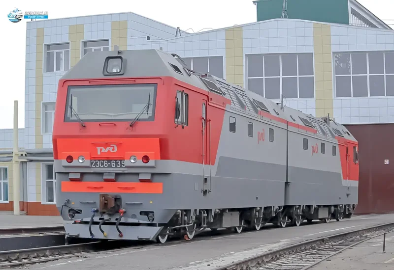Электровоз 2эс6 1080