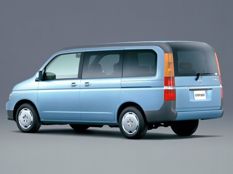 Honda минивэн Stepwgn