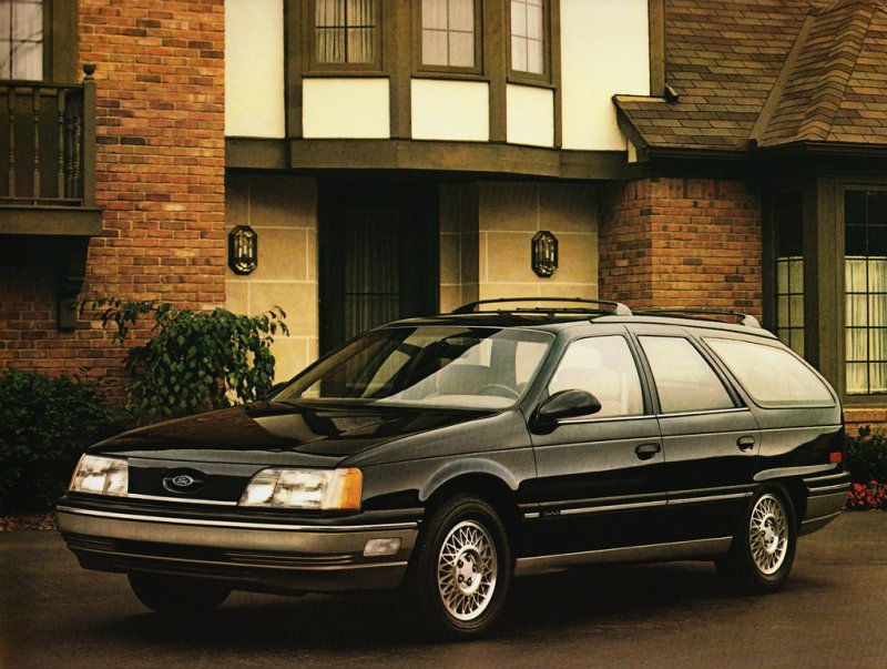 Ford Taurus универсал