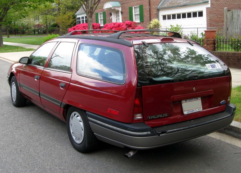 Ford Taurus 1992 Wagon