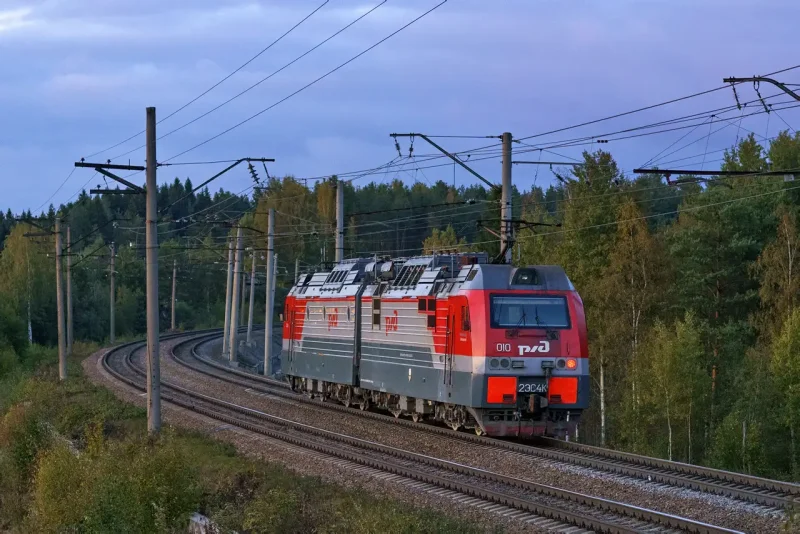 Электровоз 2с5к Ермак