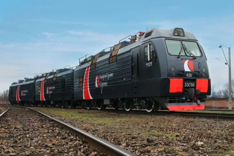 Электровоз Скиф 2эс5