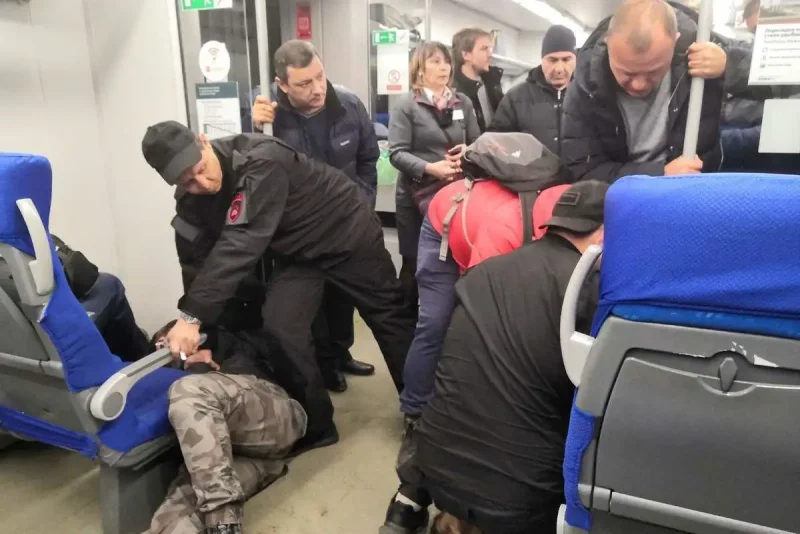 Полиция на вокзале