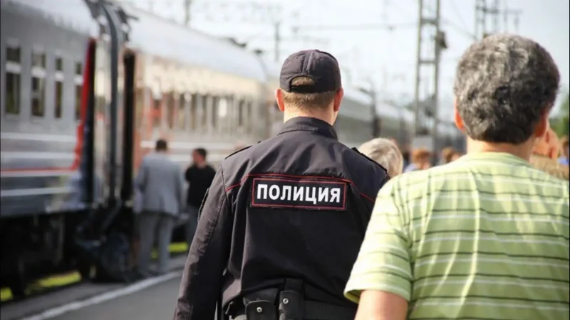 Спящий в электричке