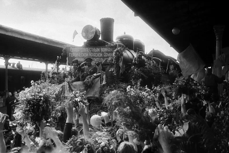 Встреча поезда Победы 1945