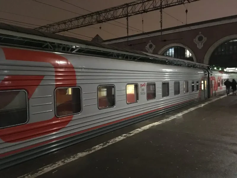 Фирменный поезд Челябинск Москва