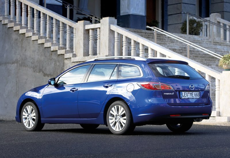 Mazda 6 универсал 2010
