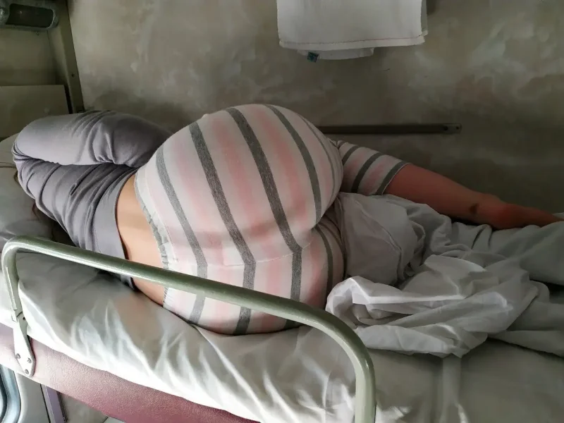 Девушка в поезде